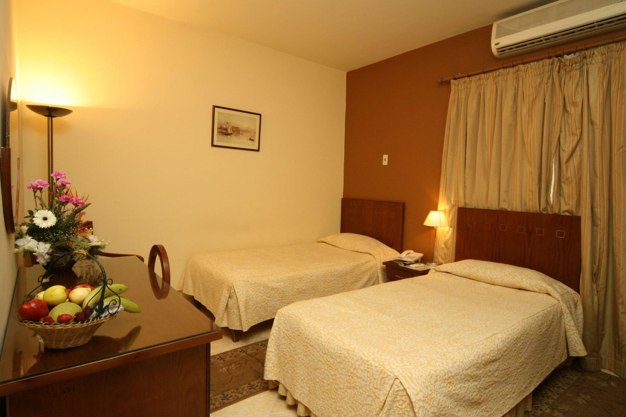 Golden Carven Hotel Kairó Kültér fotó